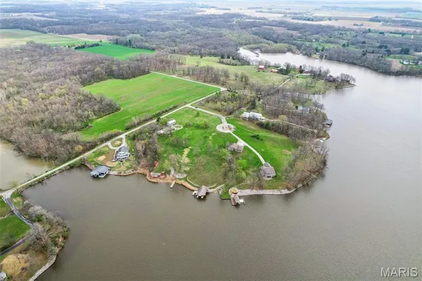 $595,000 | 1408 Nursery Avenue, Greenville, IL 62246