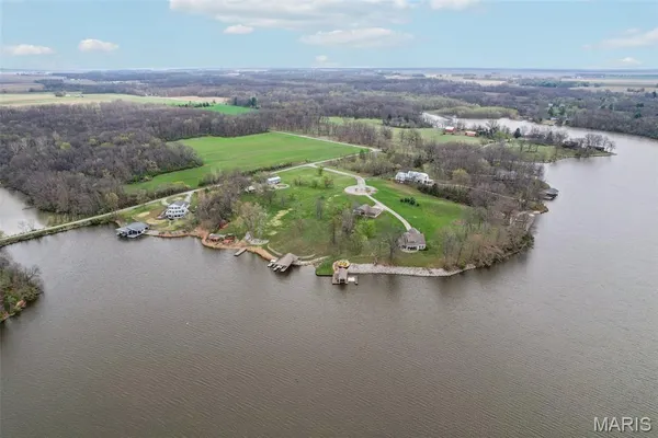 $595,000 | 1408 Nursery Avenue, Greenville, IL 62246