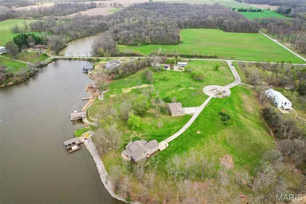 $595,000 | 1408 Nursery Avenue, Greenville, IL 62246