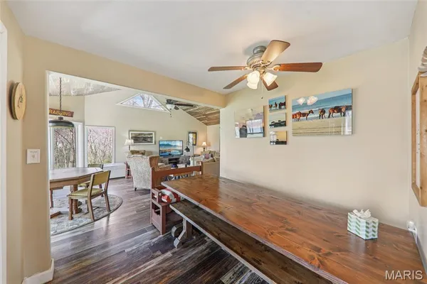$595,000 | 1408 Nursery Avenue, Greenville, IL 62246