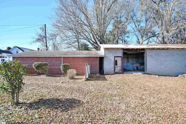 $235,000 | 202 Greenwood Highway, Saluda, SC 29138