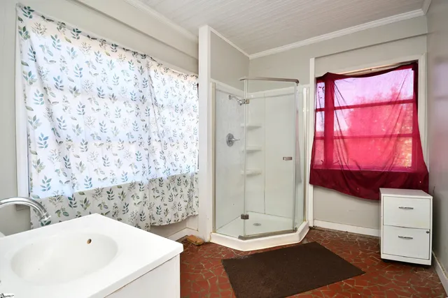 $235,000 | 202 Greenwood Highway, Saluda, SC 29138