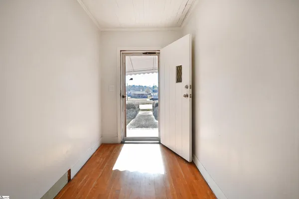 $235,000 | 202 Greenwood Highway, Saluda, SC 29138