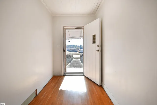 $235,000 | 202 Greenwood Highway, Saluda, SC 29138