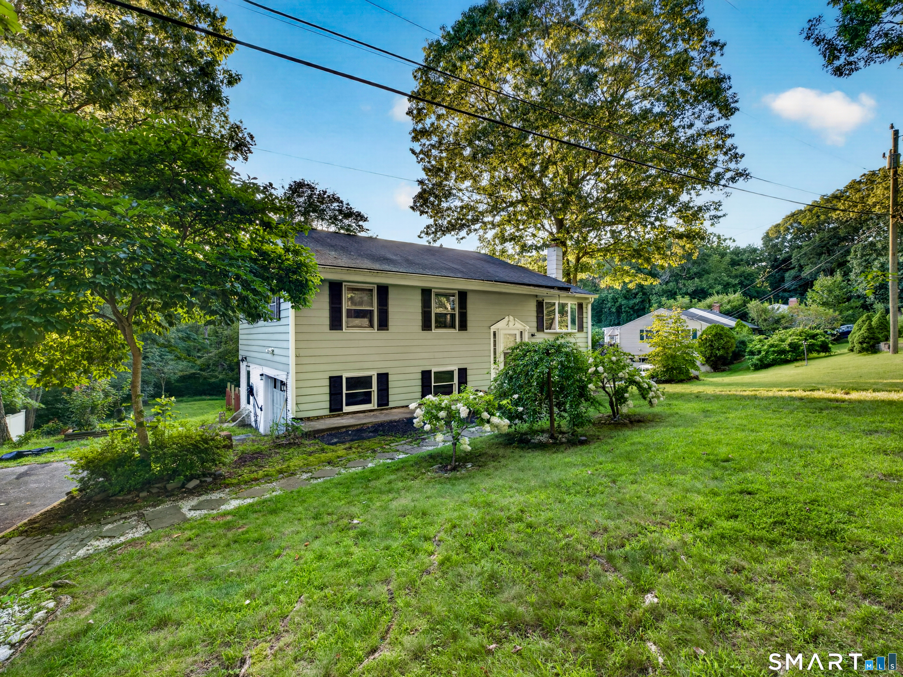 25 Brickyard Road Clinton, CT 06413 - Photo 4 of 29 Gallery Image 4