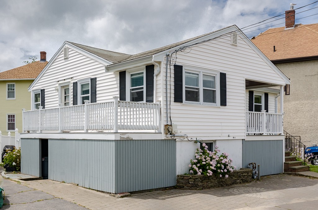 163 Kingsley Road Hull, MA 02045 - Photo 1 of 17 Gallery Image 1
