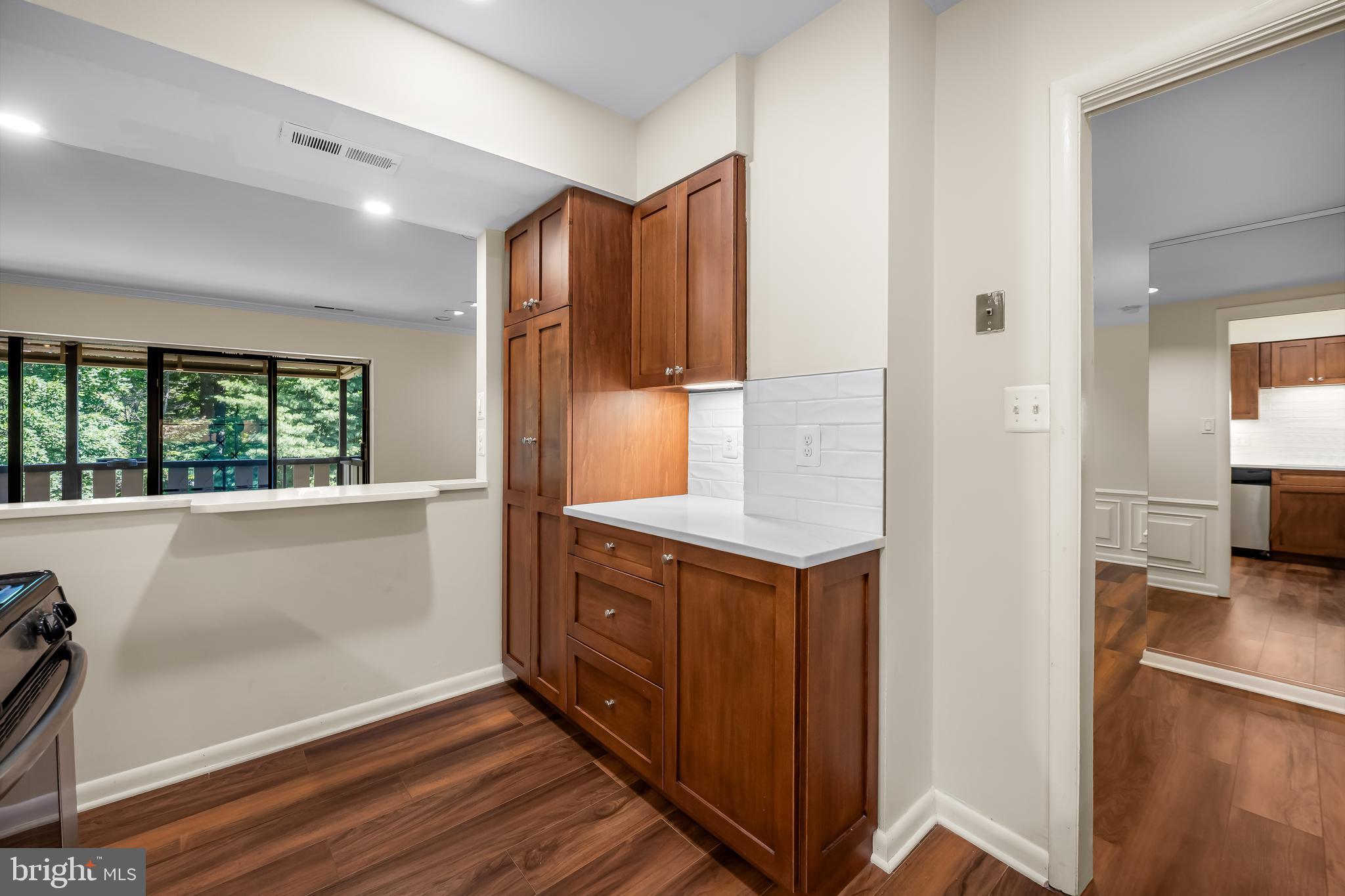 200 Cross Keys Road, Unit R43 Baltimore, MD 21210 - Photo 5 of 34