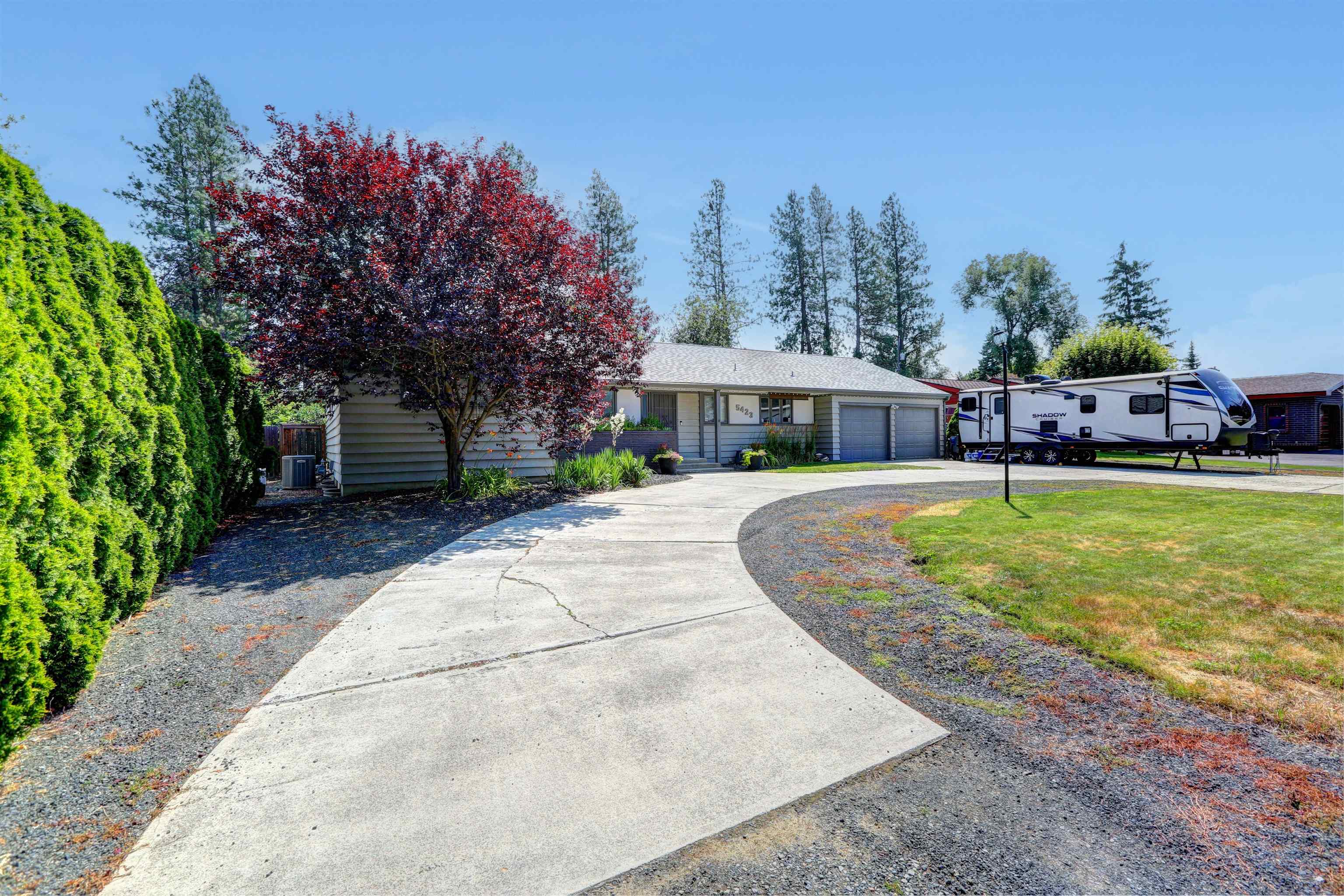 5423 South Hatch Road Spokane, WA 99223 - Photo 3 of 50 Gallery Image 3