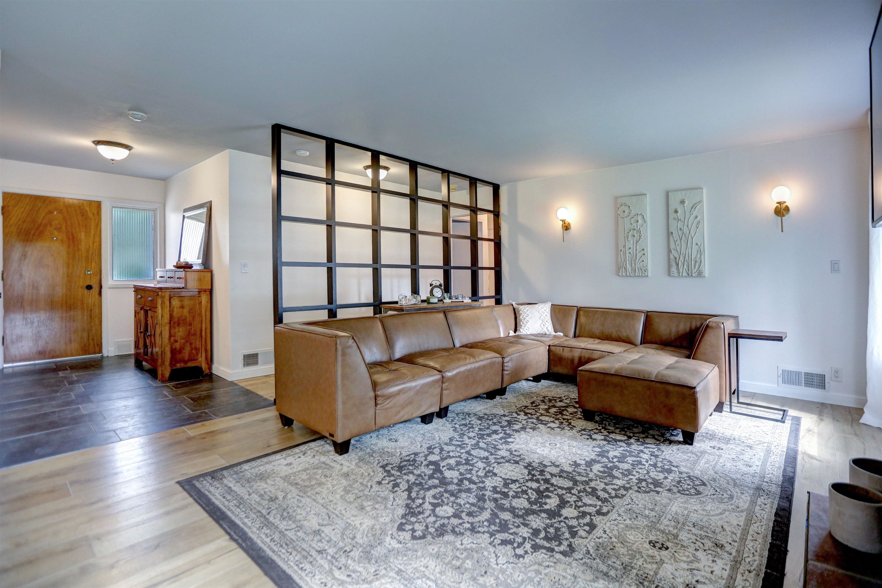 5423 South Hatch Road Spokane, WA 99223 - Photo 5 of 50 Gallery Image 5