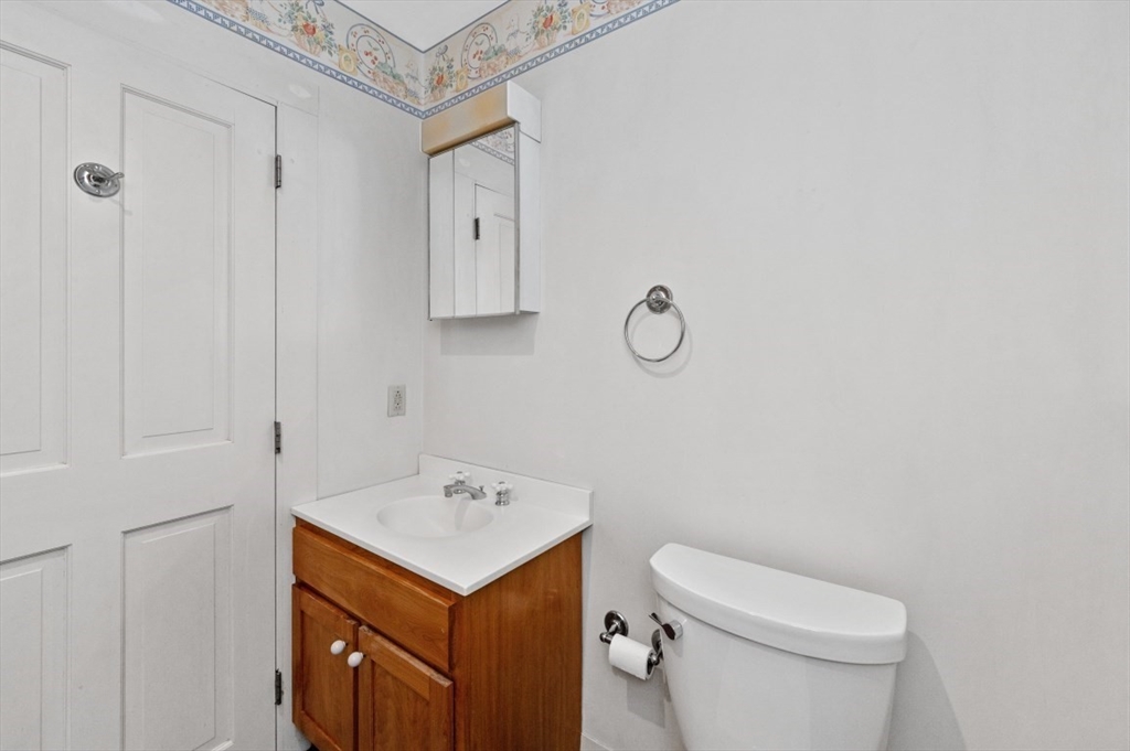 278 High Plain Road Andover, MA 01810 - Photo 16 of 35 Gallery Image 16