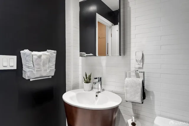 $2,795,000 | 1100 Sacramento Street, Unit 404, San Francisco, CA 94108