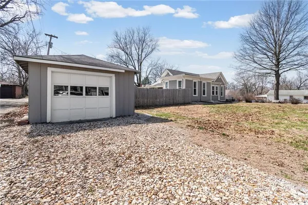 $280,000 | 303 South Elm Street, Plattsburg, MO 64477