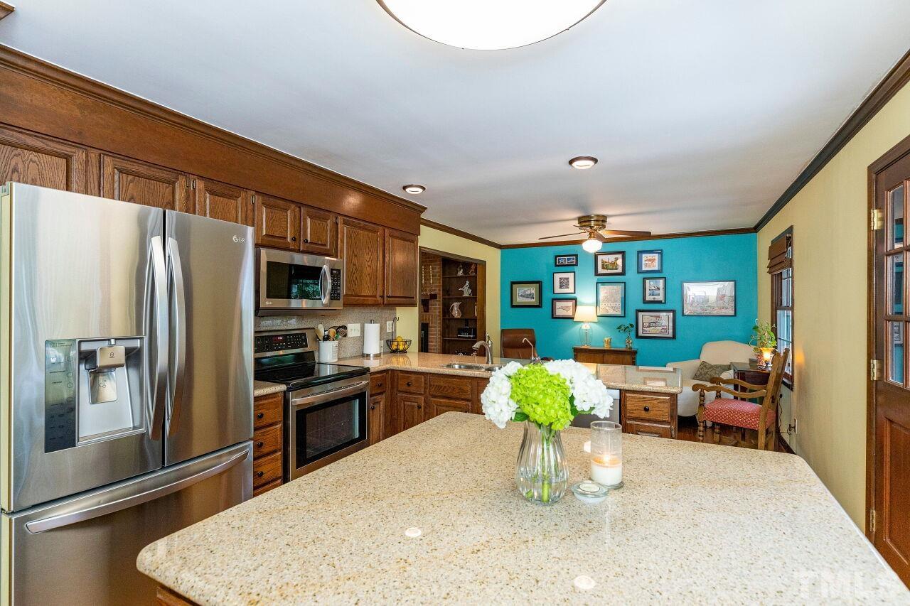 3316 Morningside Drive Raleigh, NC 27607 - Photo 10 of 29