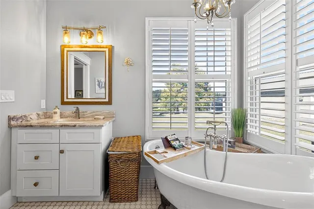 $969,900 | 18051 Hancock Bluff Road, Dade City, FL 33523