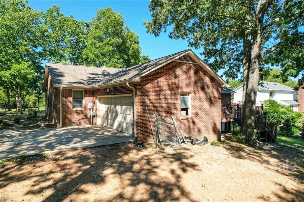 610 Park Ridge Road Albemarle, NC 28001 - Photo 4 of 46 Gallery Image 4