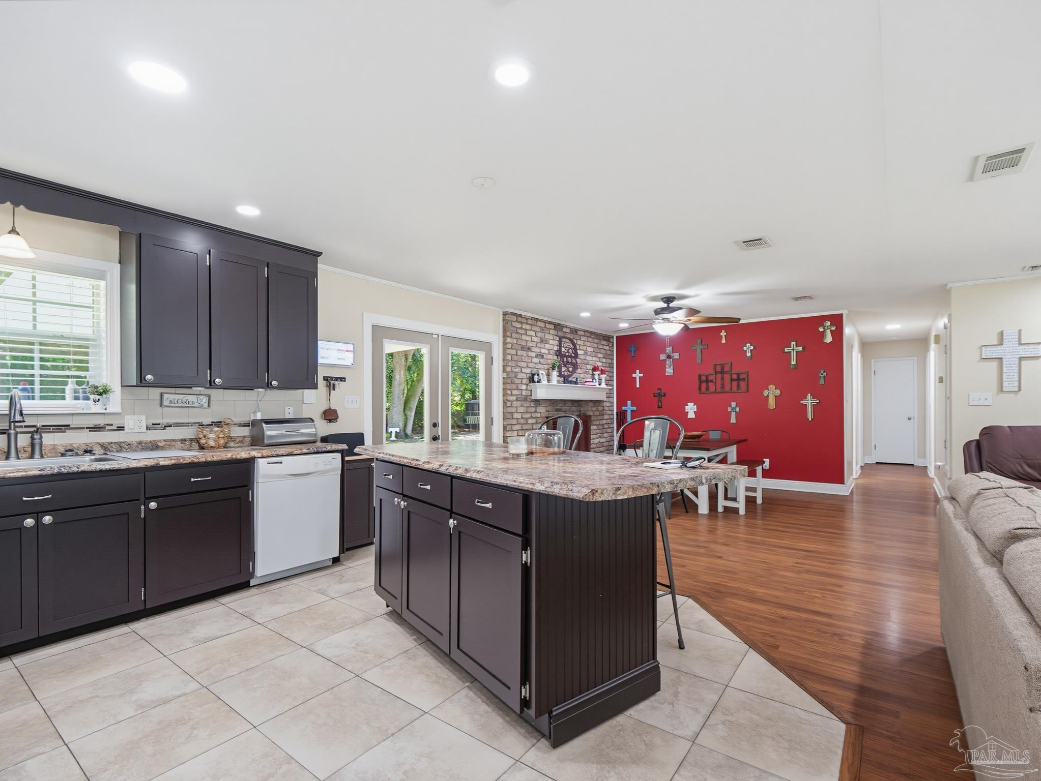 5692 Pine Ridge Drive Milton, FL 32570 - Photo 11 of 43