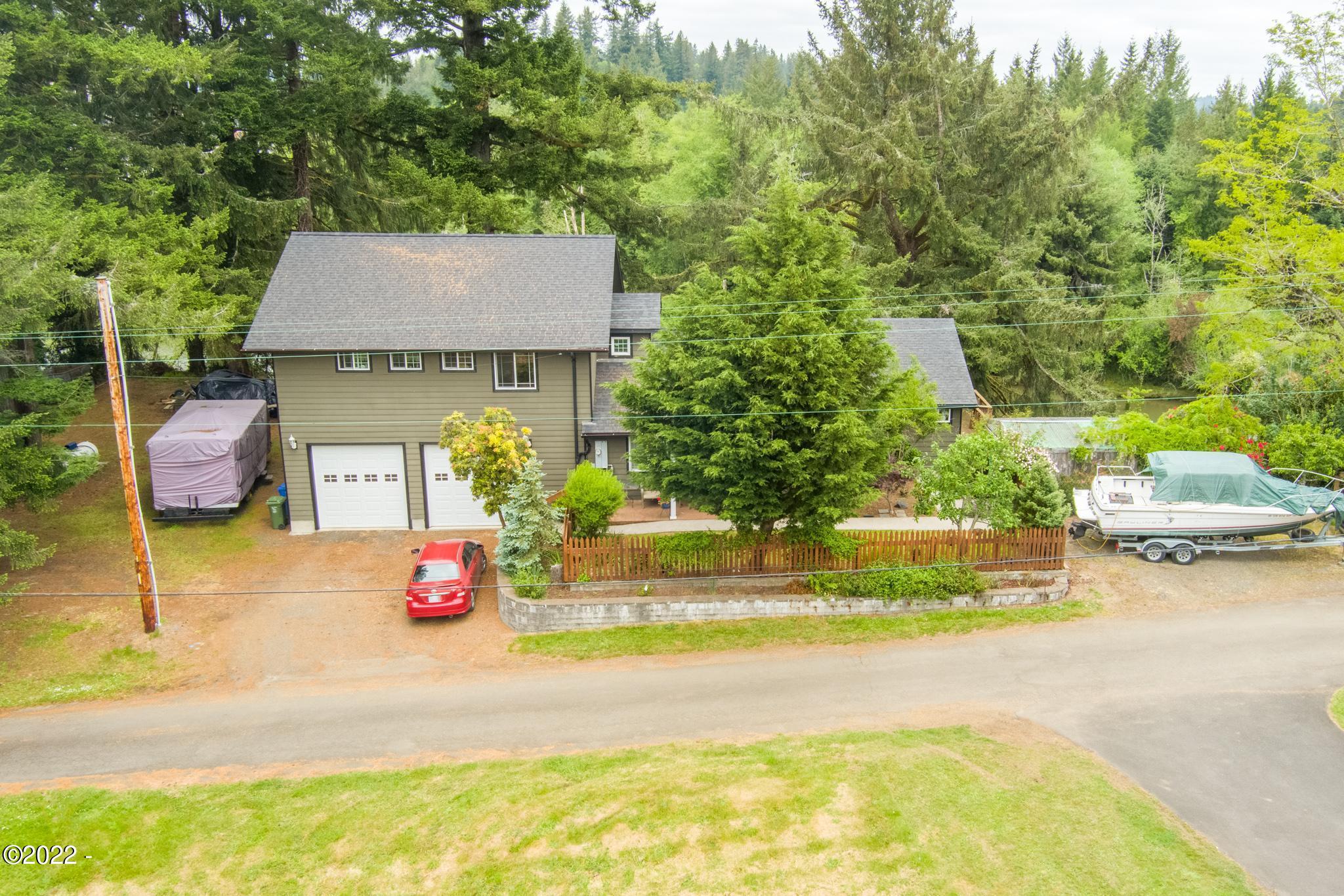 1134 Southeast River Road Toledo, OR 97391 - Photo 3 of 87 Front of home