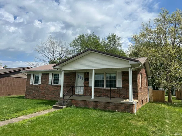 $179,900 | 1030 14th Street, Tell City, IN 47586
