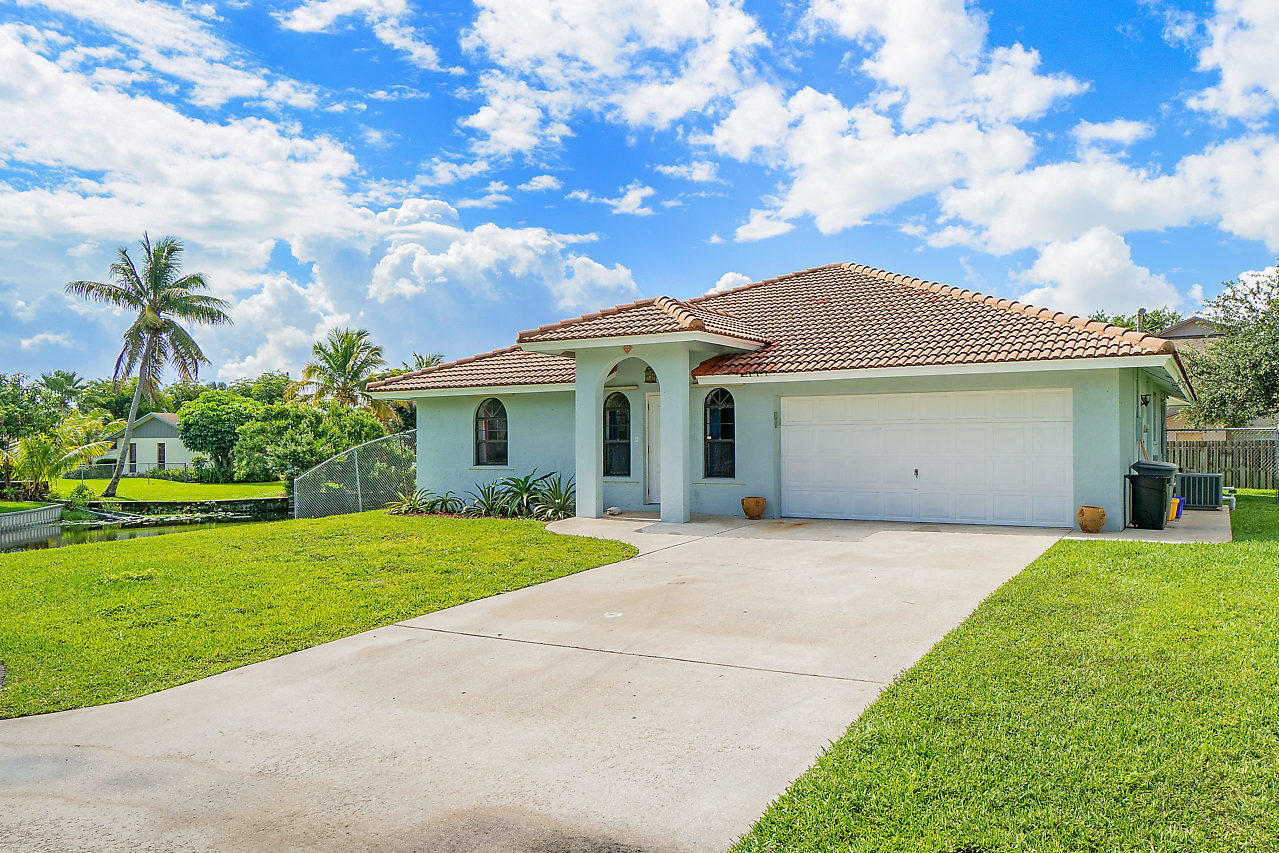 3266 Diamondhead Road Lake Worth, FL 33462 - Photo 1 of 27 FRONT