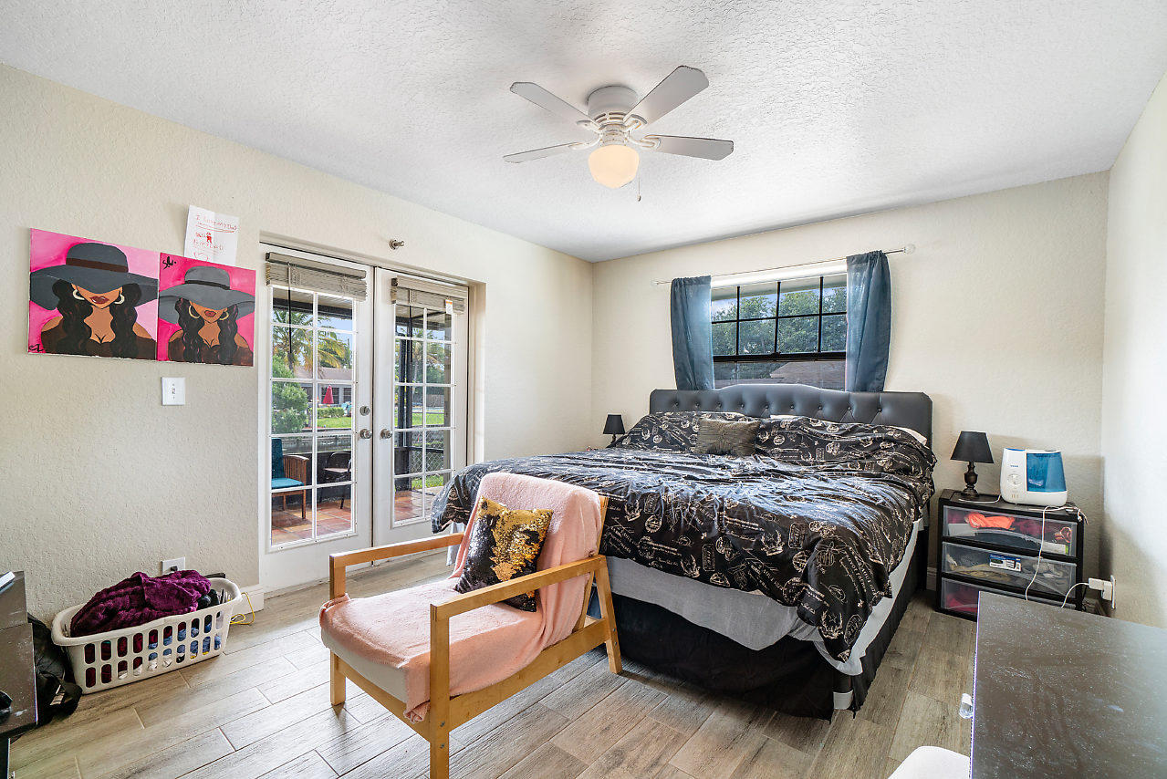 3266 Diamondhead Road Lake Worth, FL 33462 - Photo 17 of 27 MASTER BEDROOM