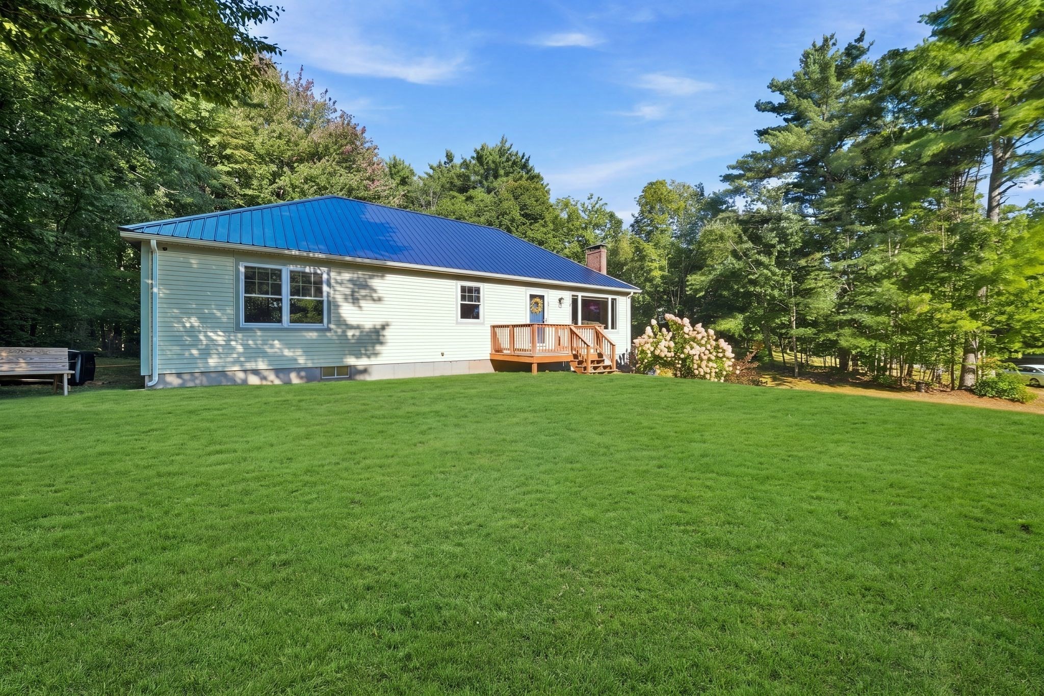 25 Ridgewood Drive Gilmanton, NH 03237 - Photo 3 of 42 Gallery Image 3