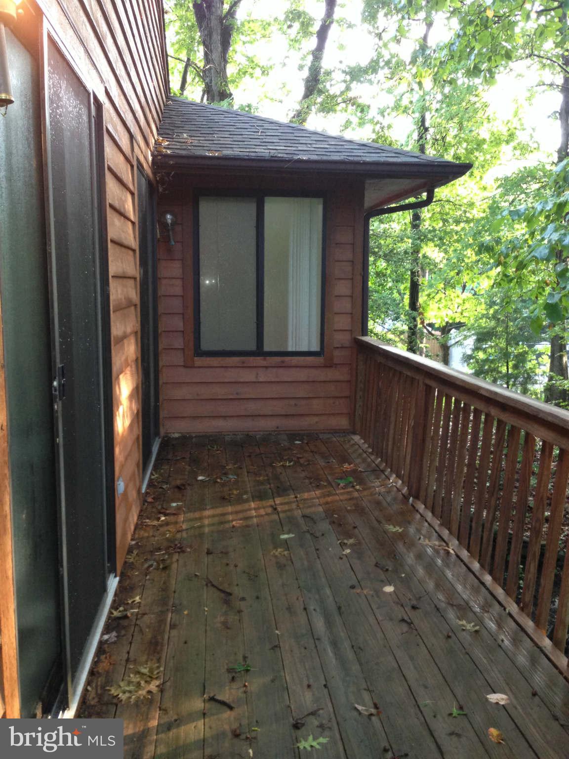58 Jones Station Road Arnold, MD 21012 - Photo 21 of 28 Side of wrap around deck