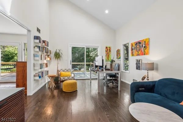 $1,695,000 | 5 Meadow Drive, Warren, NJ 07059