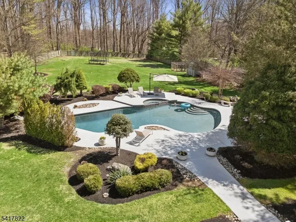 $1,695,000 | 5 Meadow Drive, Warren, NJ 07059