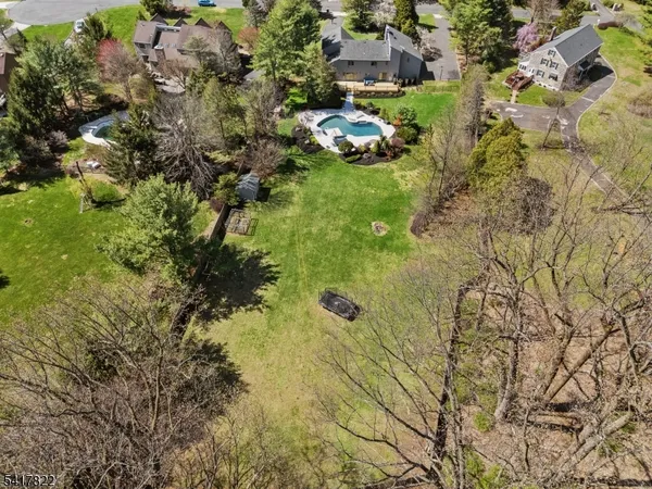 $1,695,000 | 5 Meadow Drive, Warren, NJ 07059