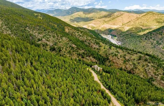 a view of an mountain