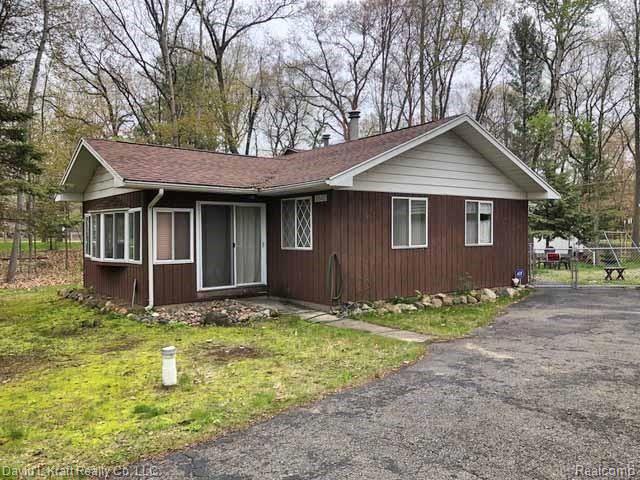 6540 Van Road Caseville, MI 48725 - Photo 10 of 10 6540VanSide2.jpg