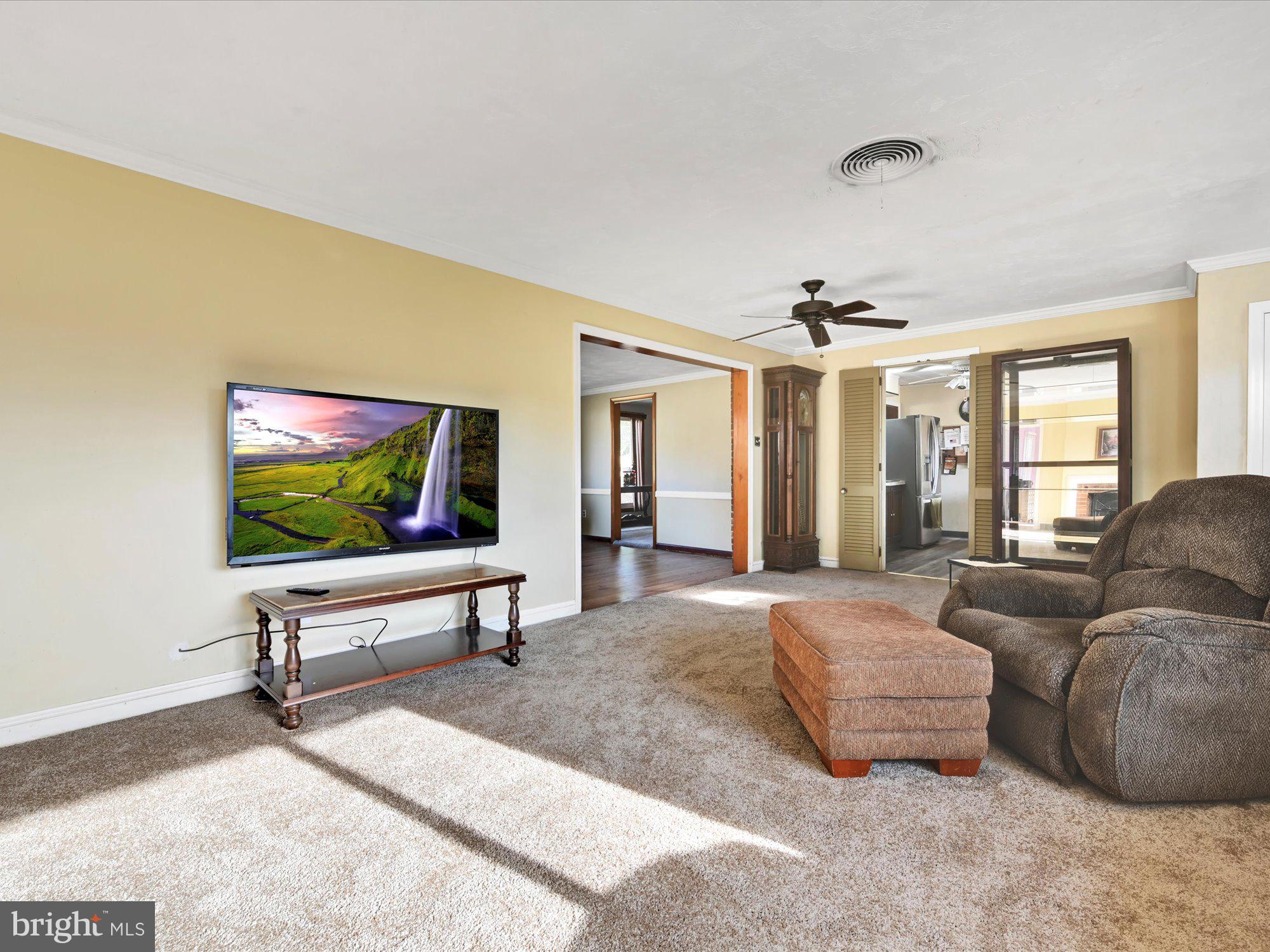 27 Maple Road York, PA 17403 - Photo 4 of 28 Gallery Image 4