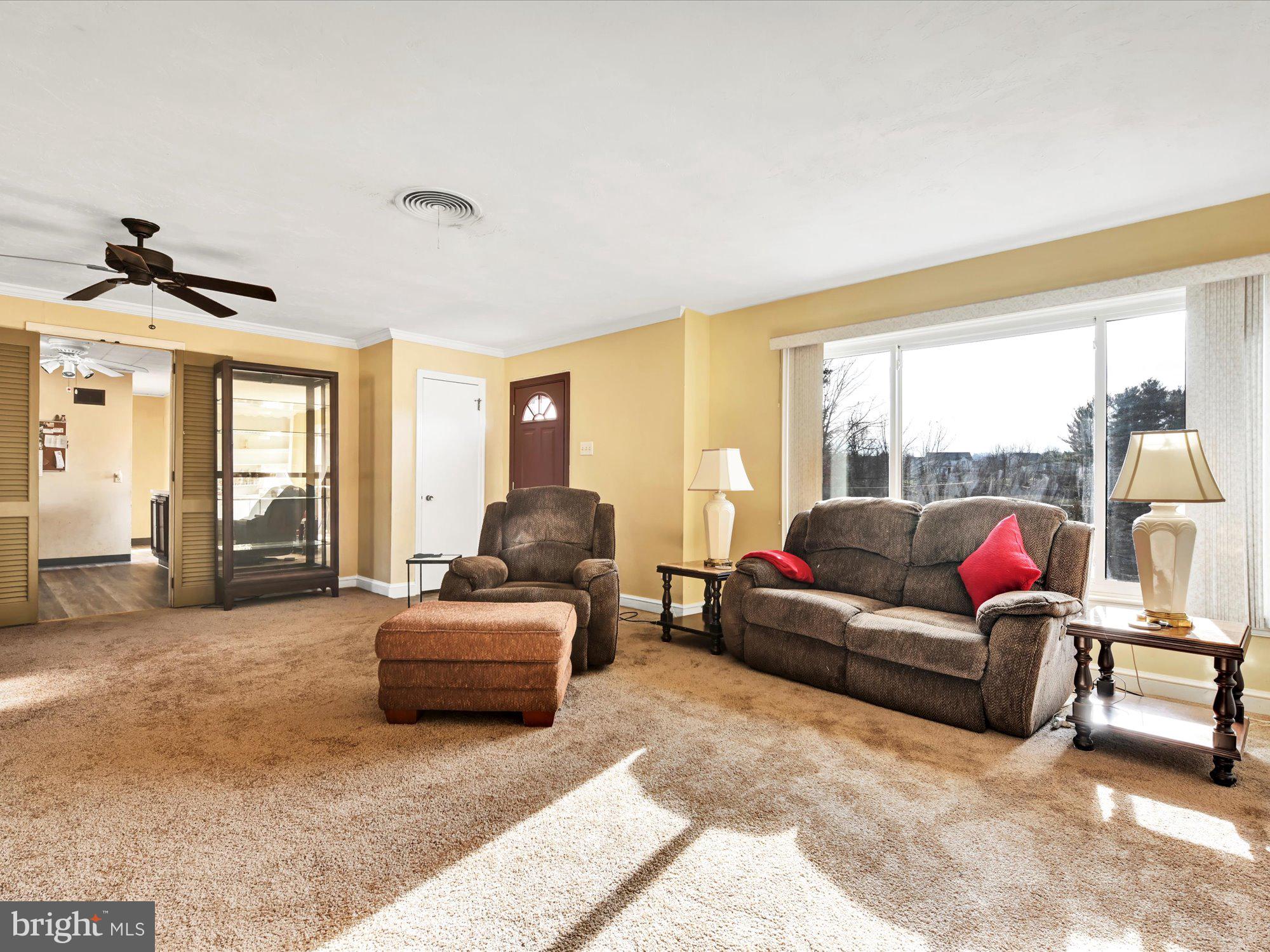 27 Maple Road York, PA 17403 - Photo 5 of 28 Gallery Image 5