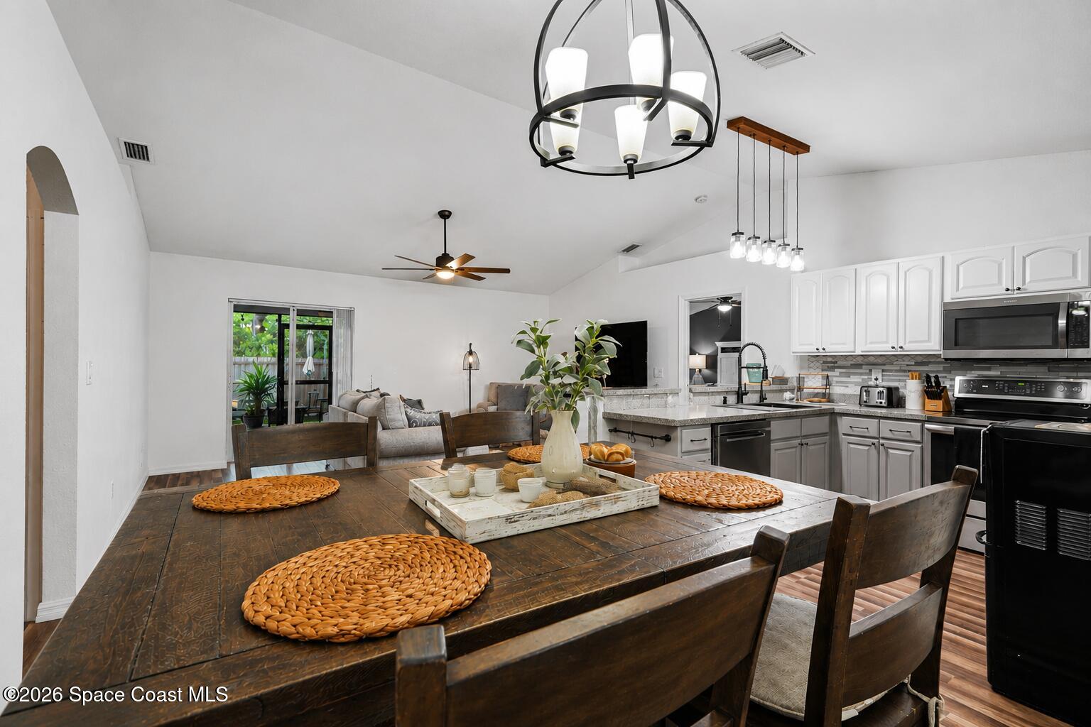 419 Hamer Road Southwest Palm Bay, FL 32908 - Photo 6 of 17 dinning area 419
