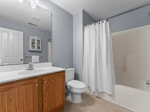 $575,000 | 100 Buttercup Lane, Unit 100, Grafton, MA 01560