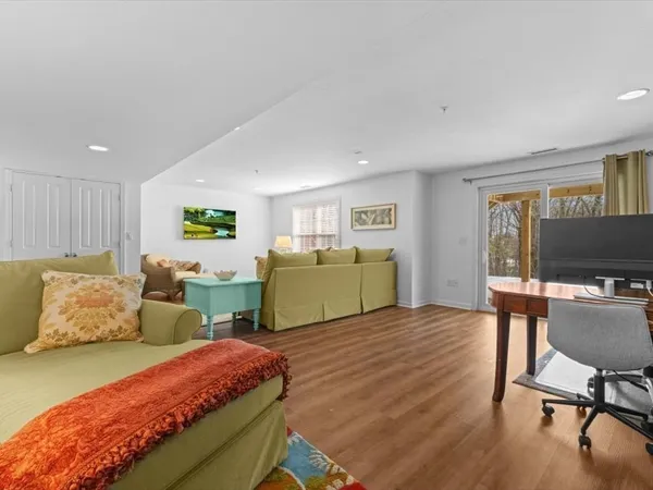$575,000 | 100 Buttercup Lane, Unit 100, Grafton, MA 01560