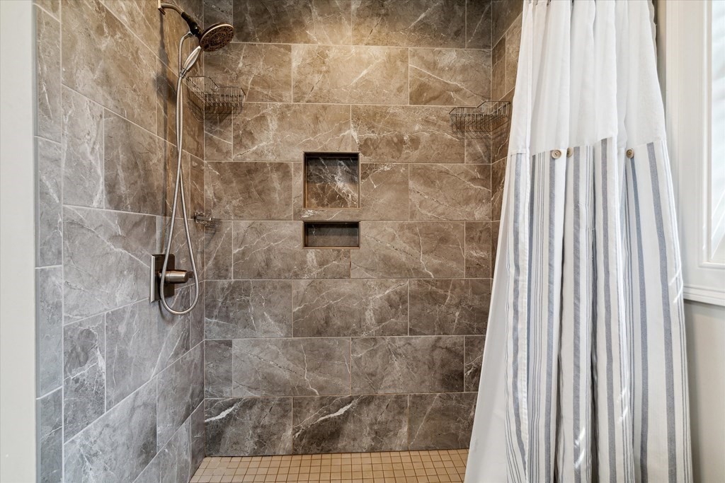 54 Lane Road Derry, NH 03038 - Photo 19 of 34 a bathroom with a shower