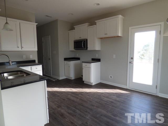 16 Chic Ennis Road Coats, NC 27521 - Photo 5 of 19