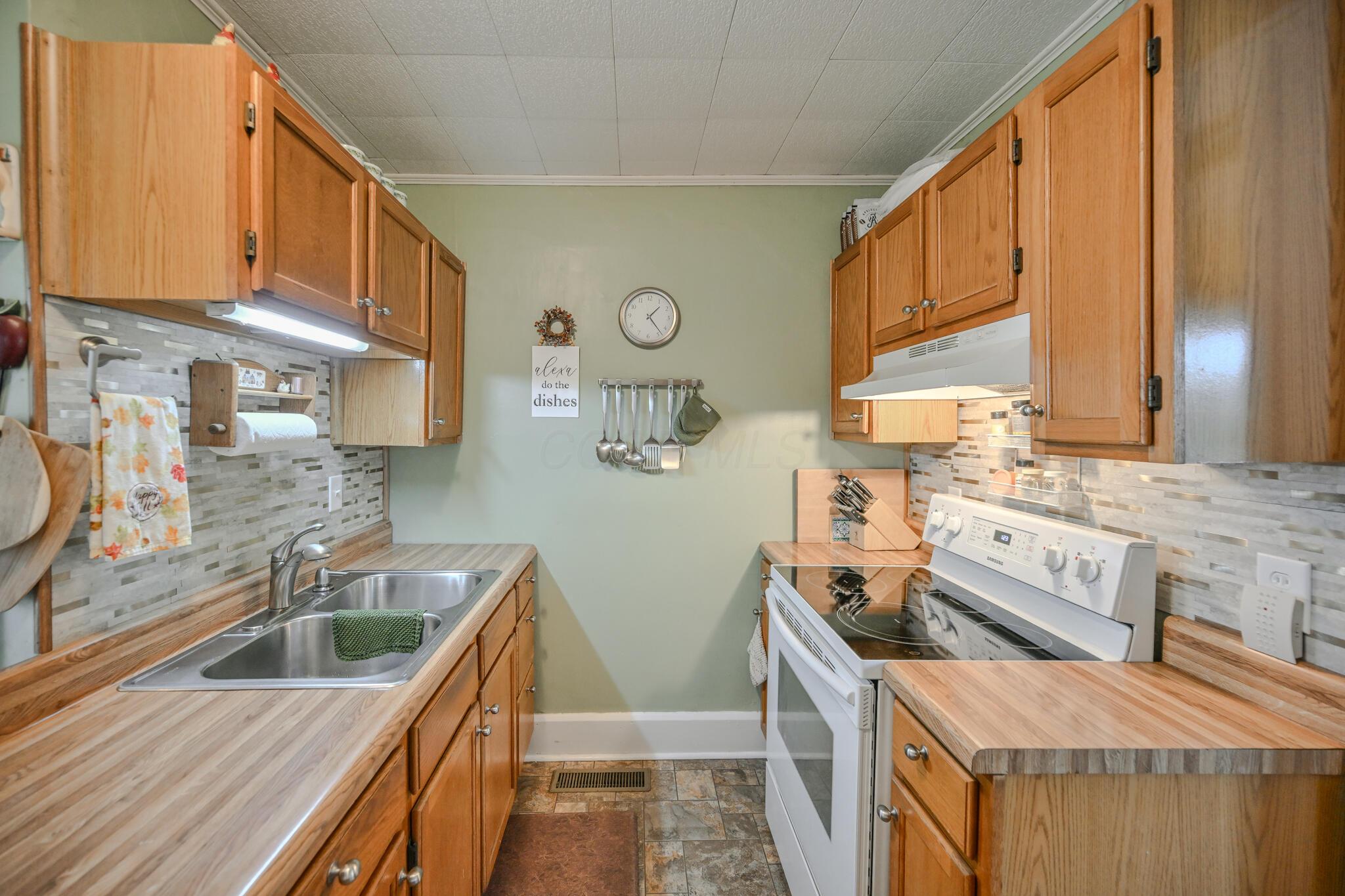 415 Bellaire Avenue Springfield, OH 45503 - Photo 18 of 56 20250929-415 Bellvue-018_1