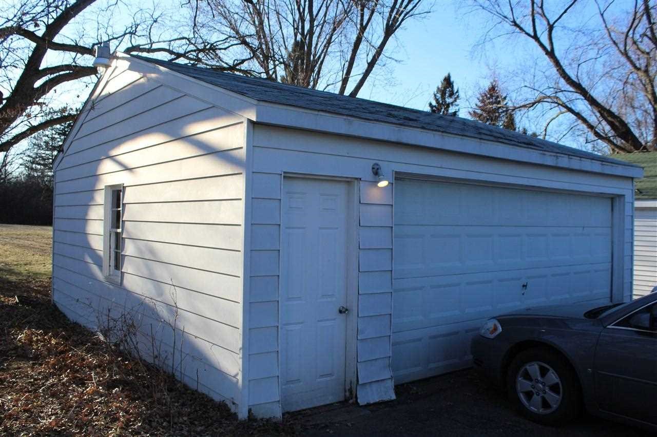 2440 Utley Road Flint, MI 48532 - Photo 25 of 27