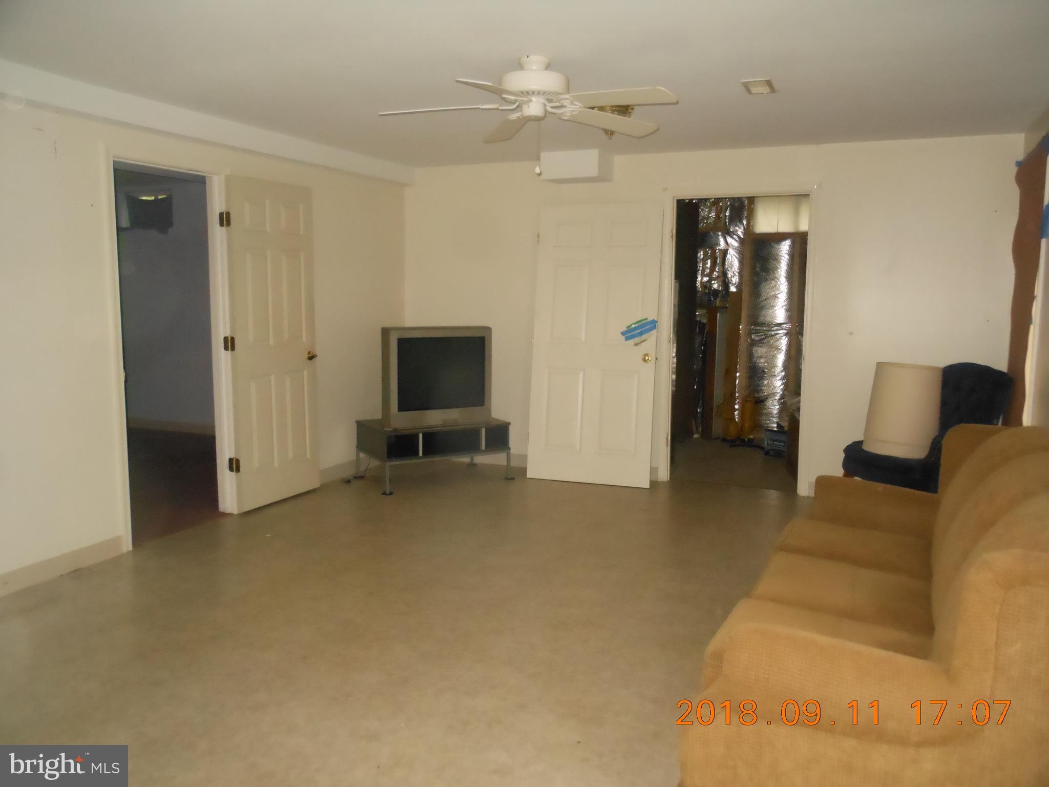 180 Wayland Road Culpeper, VA 22701 - Photo 13 of 16 Family Room