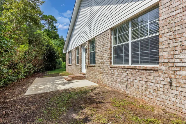 $327,500 | 1013 Freeport Court, Mary Esther, FL 32569