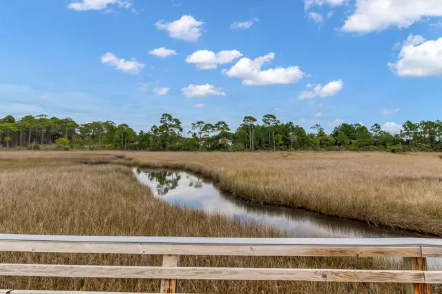 $327,500 | 1013 Freeport Court, Mary Esther, FL 32569