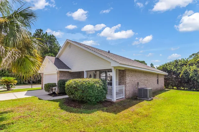 $327,500 | 1013 Freeport Court, Mary Esther, FL 32569