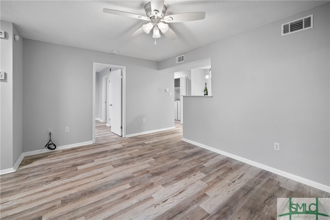 401 North Cromwell Road, Unit T7 Savannah, GA 31410 - Photo 13 of 41 Open Living space