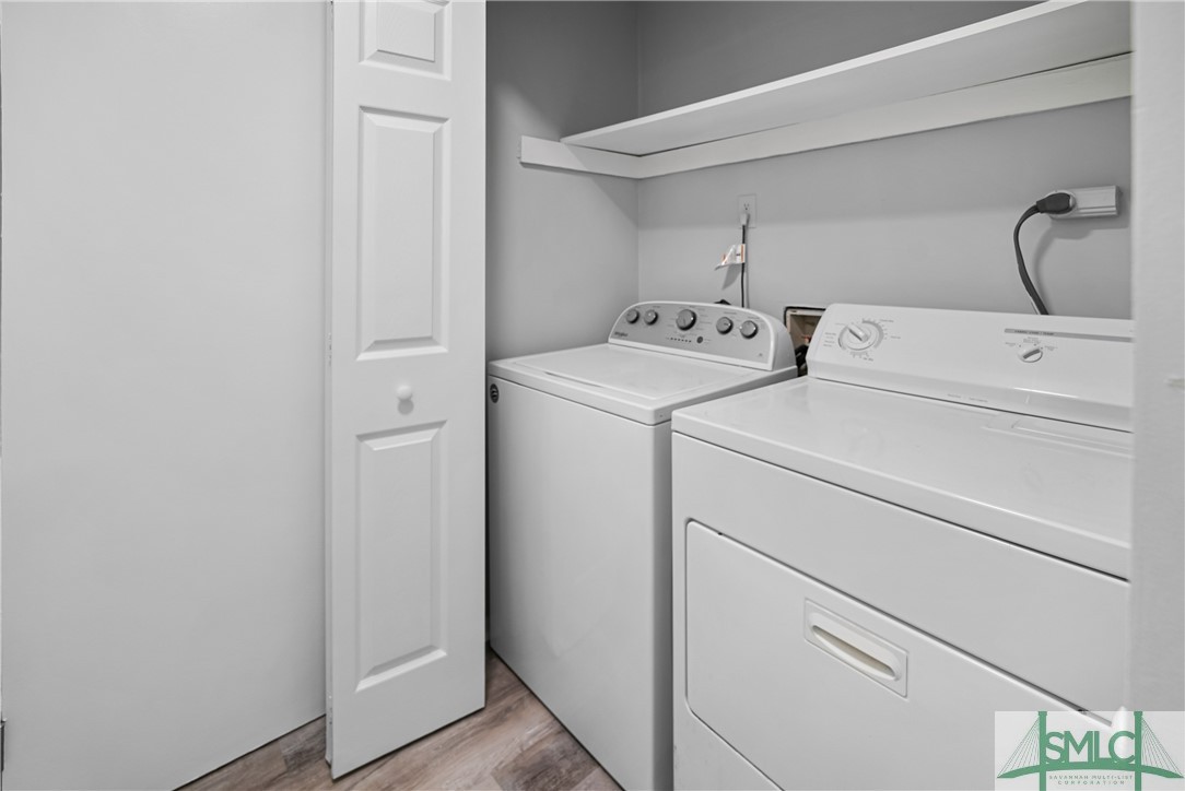 401 North Cromwell Road, Unit T7 Savannah, GA 31410 - Photo 25 of 41 Laundry in Hall