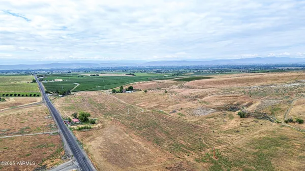 $975,000 | Nka Cheyne Road, Zillah, WA 98953