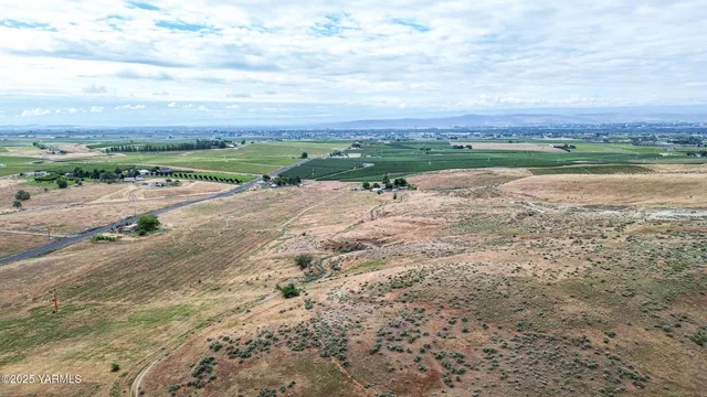 $990,000 | Nka Cheyne Road, Zillah, WA 98953