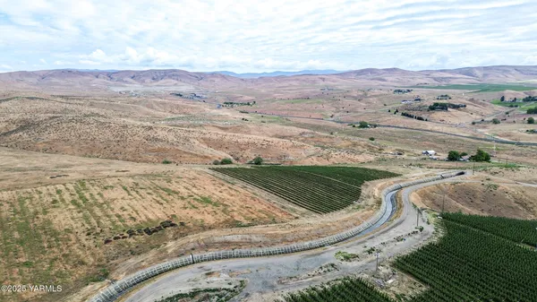 $975,000 | Nka Cheyne Road, Zillah, WA 98953