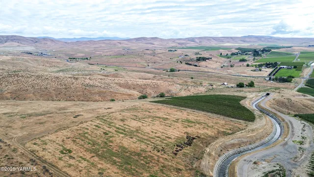 $990,000 | Nka Cheyne Road, Zillah, WA 98953